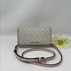 Michael Kors Jet Set Travel Medium Phone Crossbody
